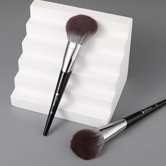 DUcare Powder Brush for Loose Powder - Fluffy Makeup Brushes with Soft Synthetic Bristles for Setting Powder/Blush/Highlighter, Large Face Makeup Brush for Flawless Application