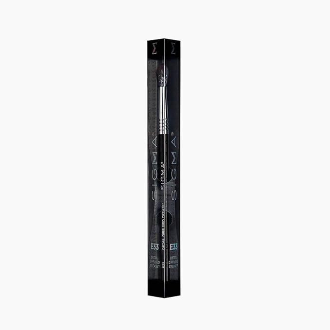 Detail Diffused Crease Brush - E33 by SIGMA for Women - 1 Pc Brush