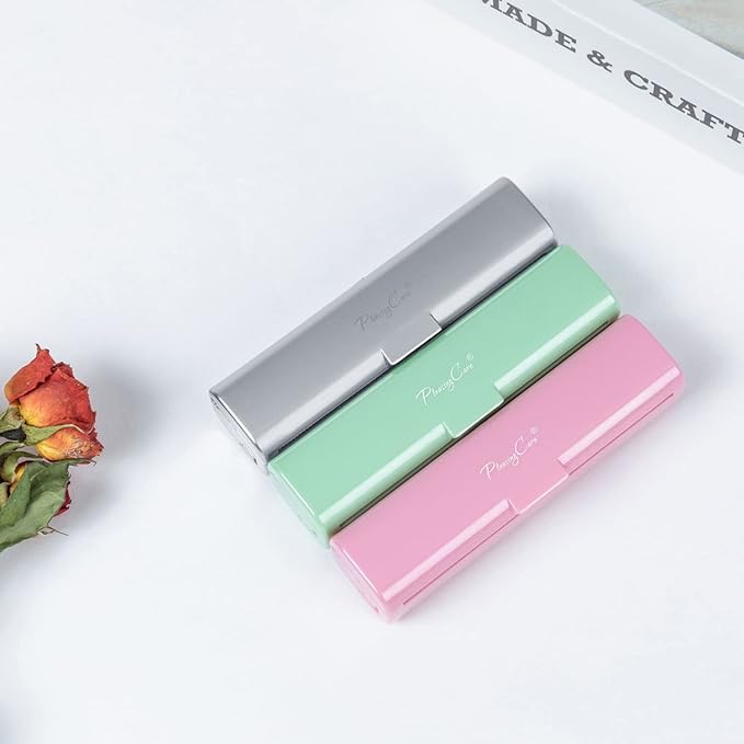 Natural Oil Blotting Paper Roll, Refillable Compact Dispenser No Shine Sheets, Absorb Excess Shine on Face or Scalp Instantly, Men and Women Facial Skin Care or Make Up Must Have (Bamboo Charcoal)