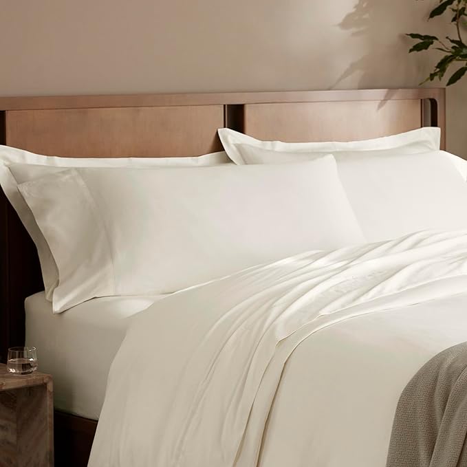 Boll & Branch Signature Hemmed Pillowcase Set - King, Cream - Luxury 100% Organic Cotton - Buttery Soft and Breathable - Softer with Every Wash - 2 Pillowcases Included