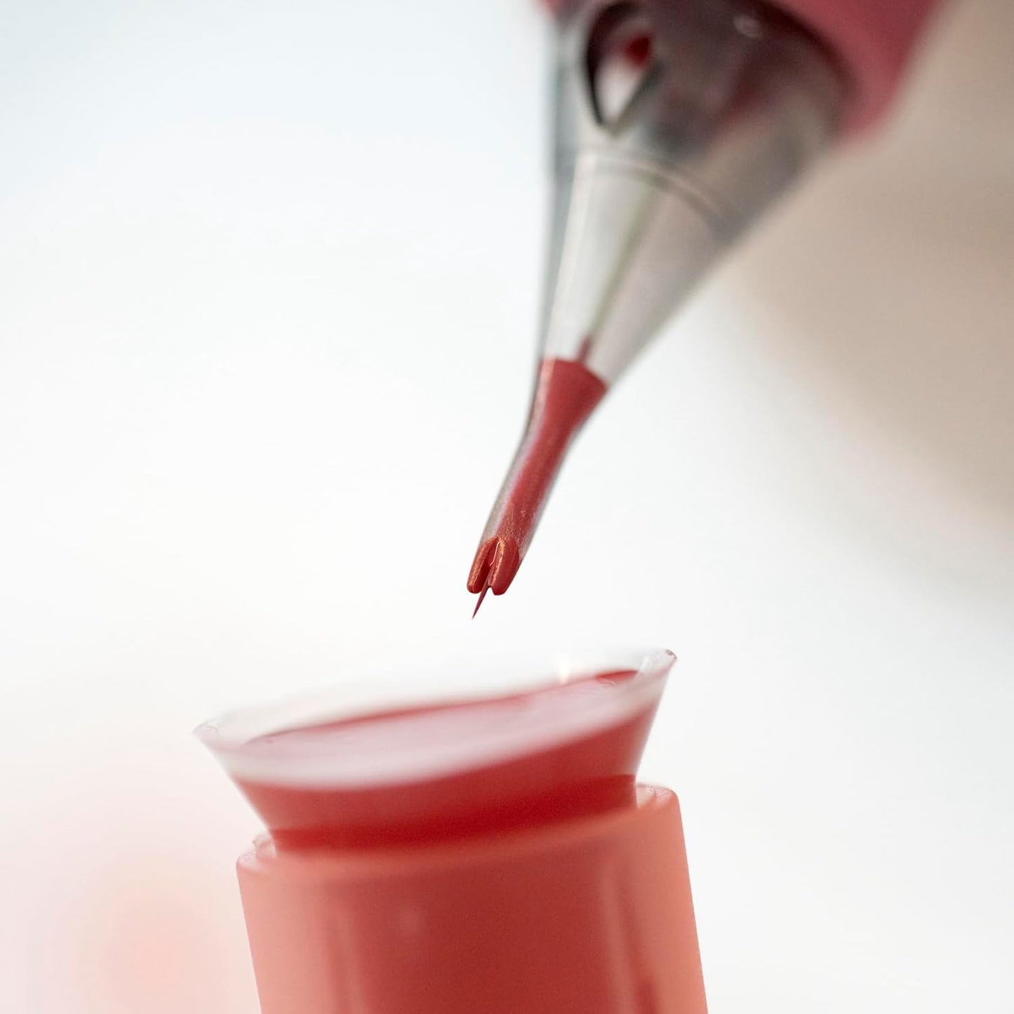 Tina Davies PIXL Cartridge, 0.25mm 1 Round Liner Medium Taper Cartridge for Linework, Hairstrokes, Eyebrows, Lips, and Eyeliners .25mm 1RL MT, Pack of 10