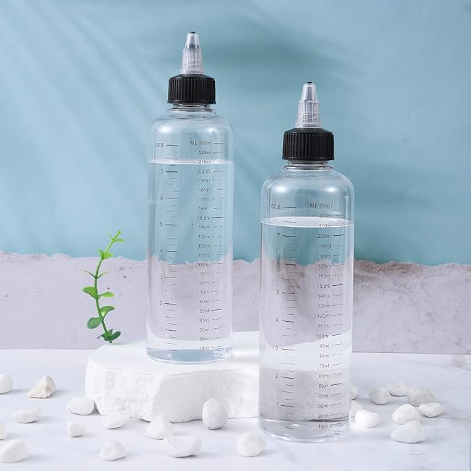 driew Applicator Bottles for Hair, 16.9oz Hair Squeeze Bottle for liquids Twist-On Top Tip Cap with Ratio Graduated Scale Color Applicator Bottle Dye Pack of 2 (8.5oz)