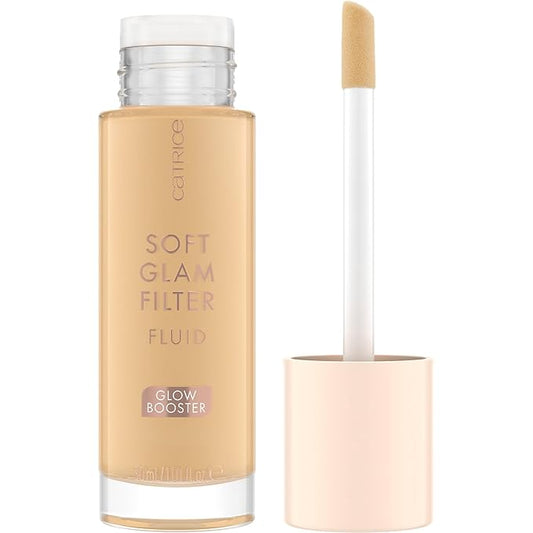 Catrice | Soft Glam Filter Fluid | Luminous Make Up Base & Highlighter for Radiant Complexion | With Vitamin E & Squalene | Vegan & Cruelty Free (20 | Light - Medium)
