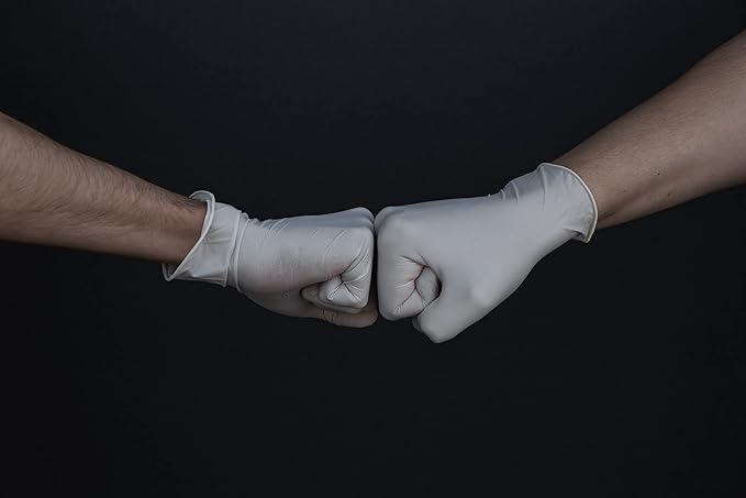 Inspire Exam Grade Powder & Latex Free Stretch Vinyl Gloves, Medium, 100 Count, White