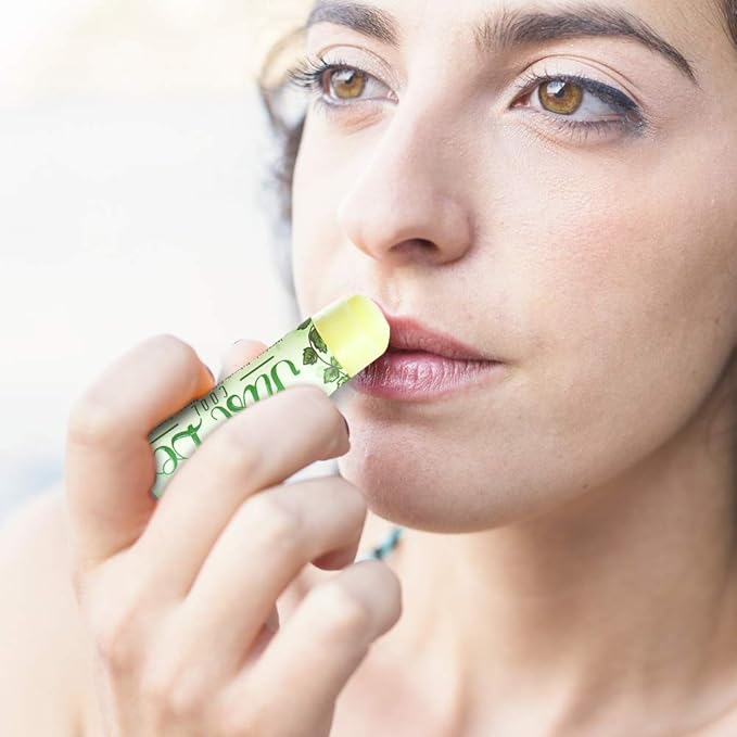 100% Natural Beeswax Lip Balm with Organic Oils (Cool Peppermint, 4 pack)