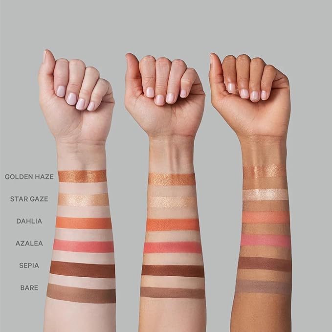 Kevyn Aucoin Sculpt and Define Contour Book Volume 4: All-in-one makeup artist palette compact. Defines facial features. Eyes, cheekbone, nose & jawline. Highlighters to glow. All skin tones & shapes.