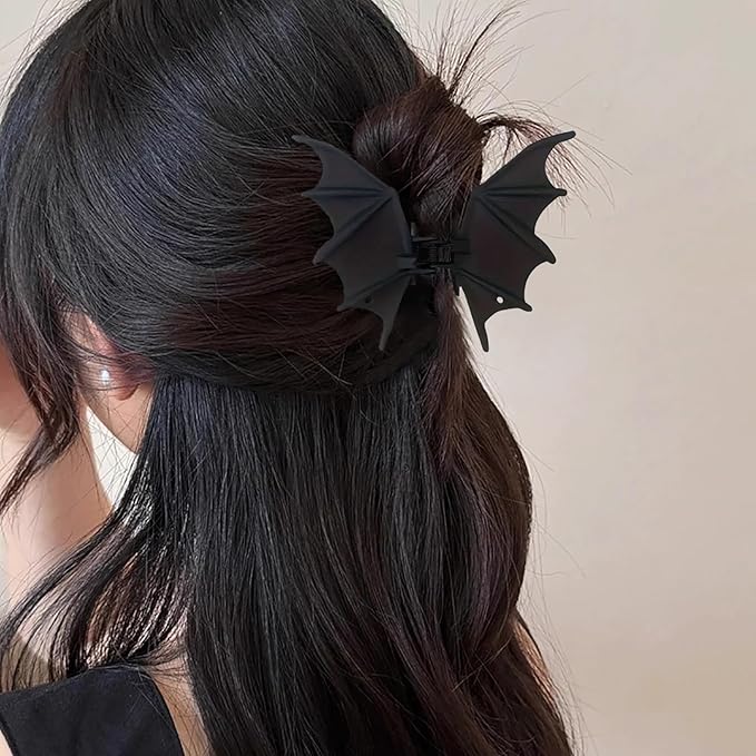 Halloween Hair Clip for Women for Thick Hair Black Bat Wing Metal Claw Clips Gothic Accessories Cute Matte Barrettes for Styling Accessories Halloween Party Favors Christmas Supplies