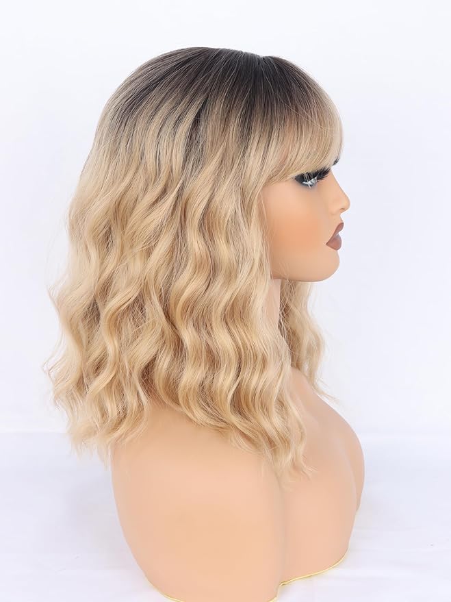 Blonde Wavy Wig with Bangs for Women Shoulder Length Synthetic Wigs Natural Wavy Blonde With Dark Brown Roots Wigs Heat Resistant for Daily Party Use