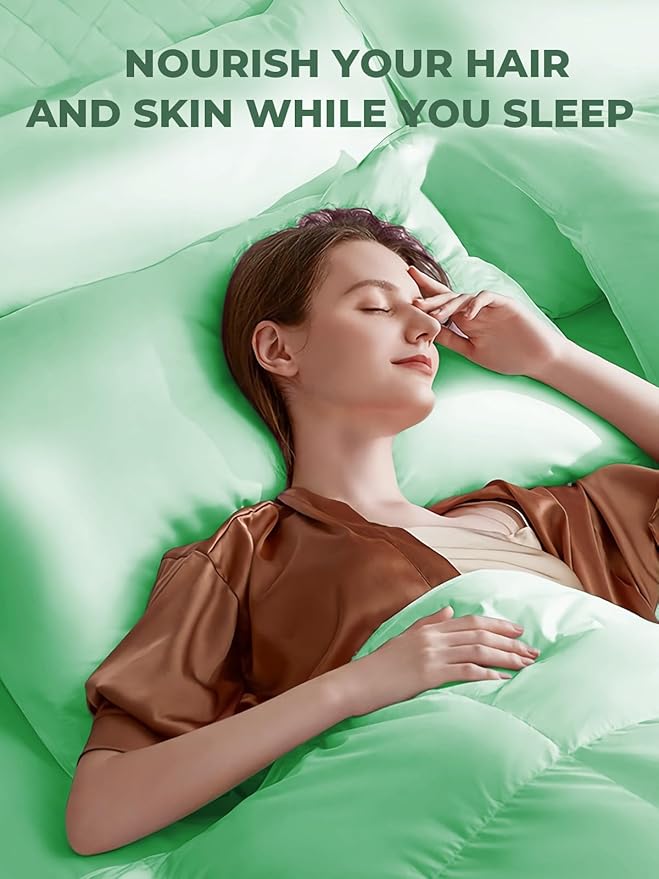 Mulberry Silk Pillowcase for Hair and Skin, SGMSILK 22 Momme Natural Silk Pillow Cases with Zipper, 6A Soft and Smooth Single Sided Pure Silk Pillow Cover (Light Green, Queen 20"x30")