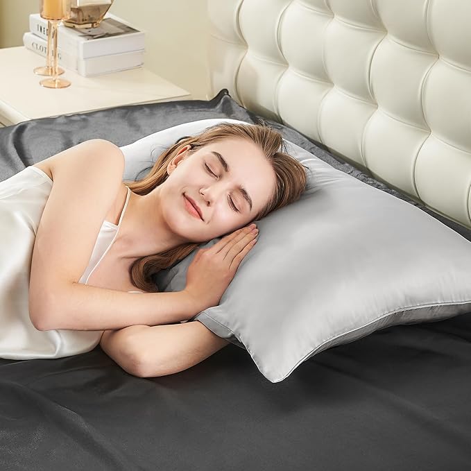 INFIIXSO Mulberry Silk Pillowcase for Hair and Skin, Silk Pillow Cases Standard Size with Hidden Zipper 20x26 Inches, Ultra Smooth and Soft Cooling Pillow Cases for Hot Sleepers(Light Grey, 1 Pack)