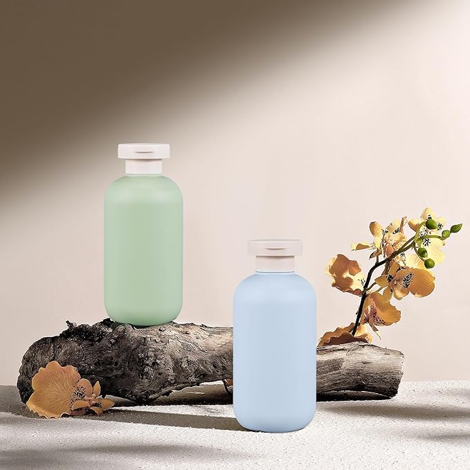 10 oz Plastic Travel Shampoo Bottles, Refillable Flip Cap Squeeze Bottles for Toiletries, Large Leakage-proof Travel Shampoo and Conditioner Container (Blue and Green)