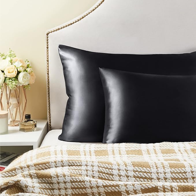 BEDELITE Satin Pillowcase with Zipper 2 Pack, Black Pillow Cases Standard Size, Super Soft and Cooling Similar to Silk Pillow Cases, Gift for Women Men(20x26 Inches)