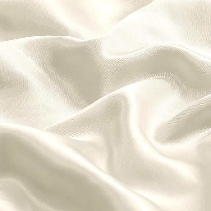 BEDELITE Satin Pillowcase with Zipper 2 Pack, Beige Pillow Cases Standard Size, Super Soft and Cooling Similar to Silk Pillow Cases, Gift for Women Men(20x26 Inches)