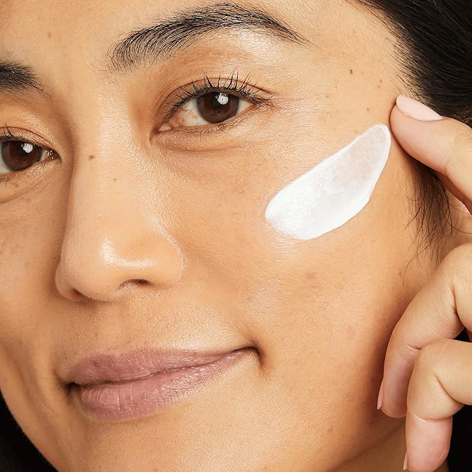 No7 Lift & Luminate Triple Action Face Cream - Fragrance Free Face Moisturizer with SPF 30 - Formulated with Anti Aging Collagen Peptides & Brightening Complex (2 Pack)