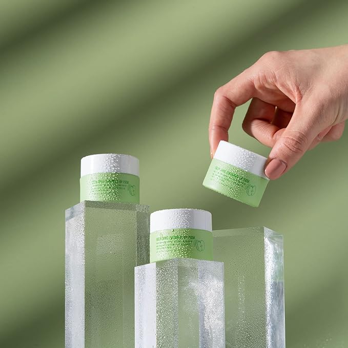 W7 Sweet Dreams Overnight Green Apple Lip Mask - Vitamin E, Aloe Vera and Grape Seed Oil - For Hydrated, Full Looking & Irresistible Lips - 0.40 Fl Oz